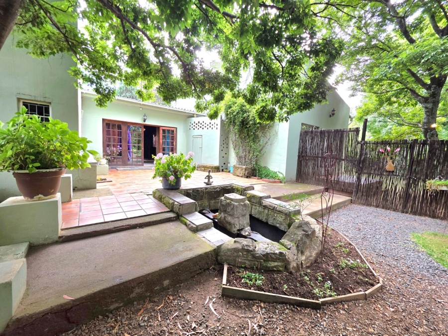 7 Bedroom Property for Sale in Clarens Free State